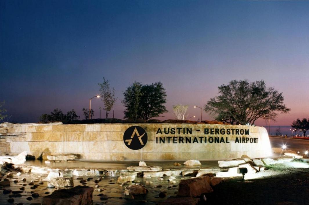 Giá giữ xe tại sân bay Austin tăng do nhu cầu cao