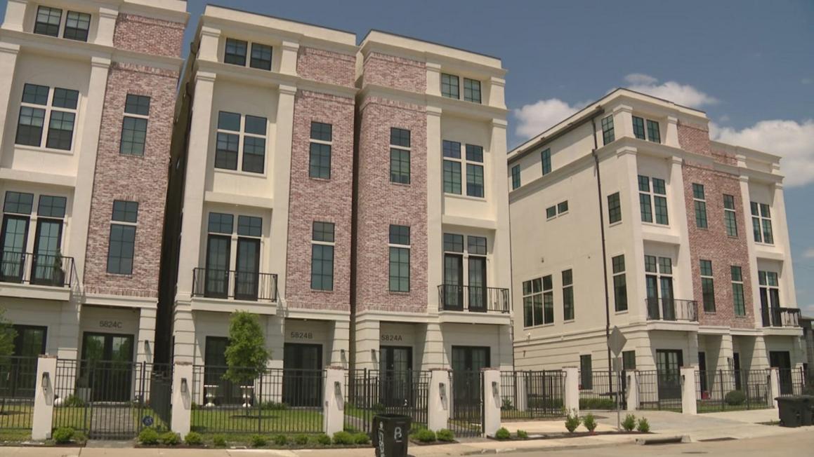 Tìm bảo hiểm nhà giá rẻ ở Houston không dễ: Mẹo để có mức phí tốt nhất